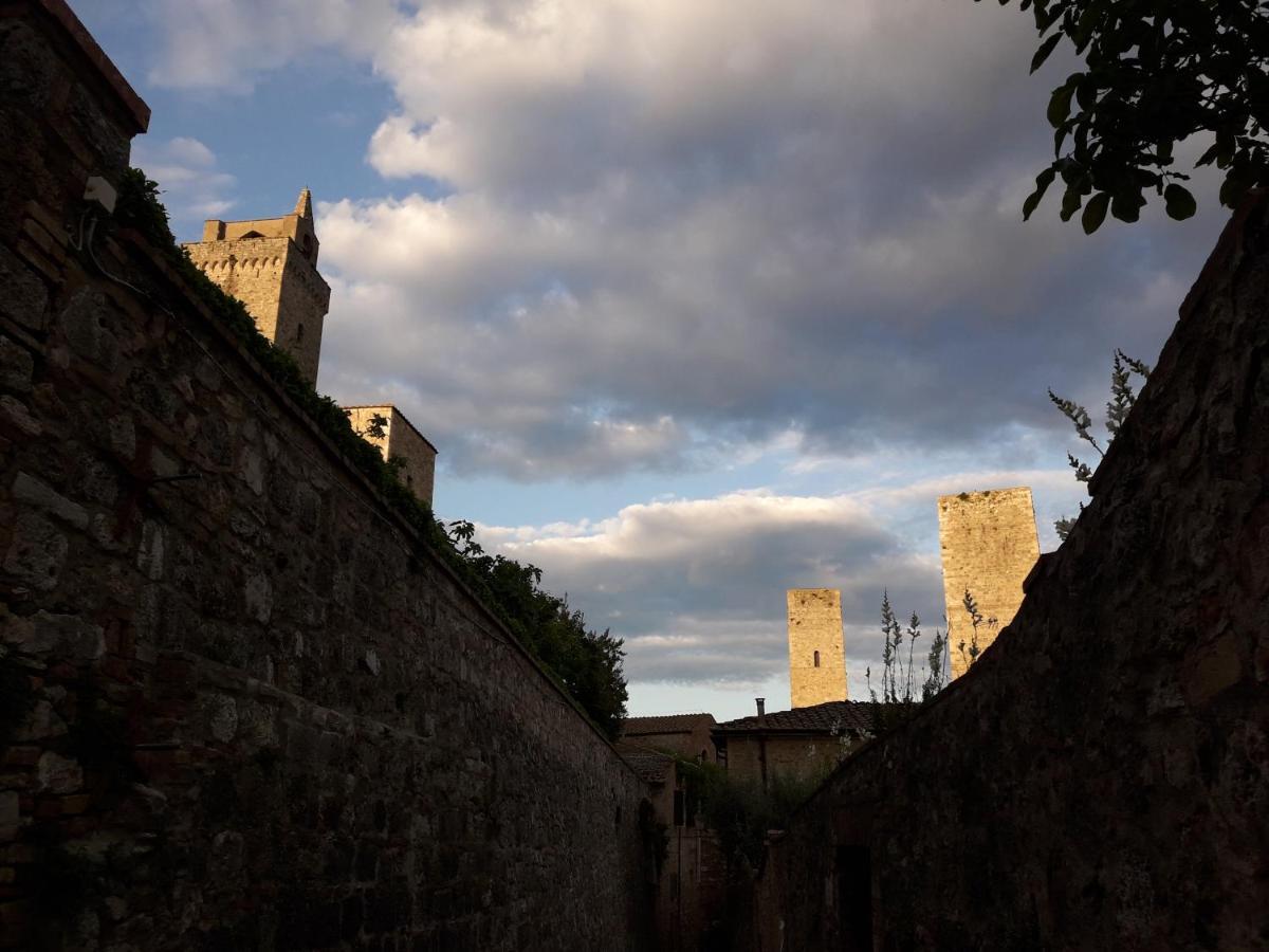 Casa Del Medioevo Appartement San Gimignano Buitenkant foto